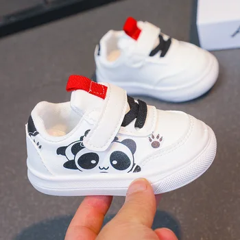 Детские милые кроссовки для мальчиков, белые с принтом панды, простые кроссовки для первых ходунков для маленьких девочек, весна 2023, новая детская обувь, прямая поставка